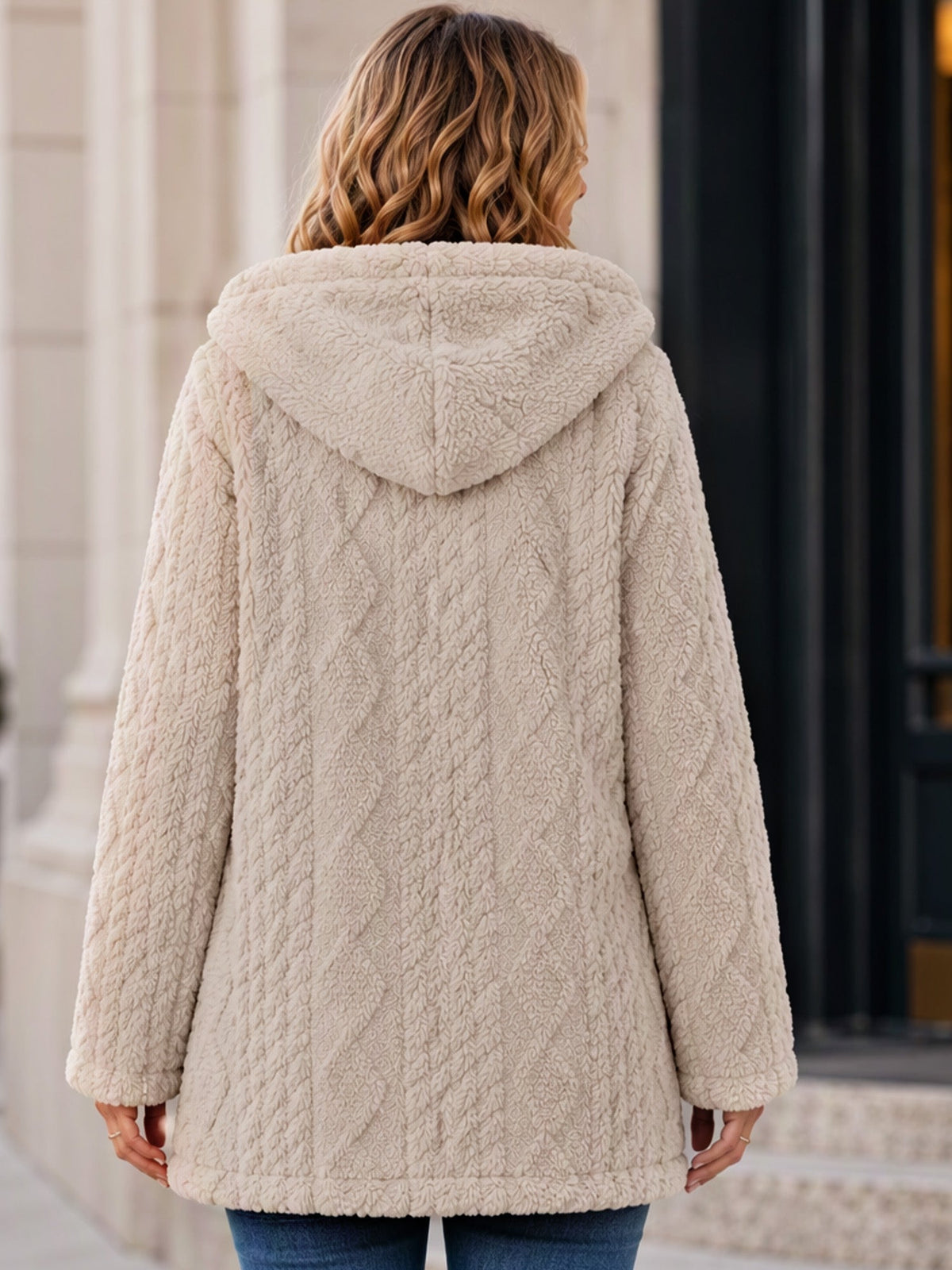 Wendy | Cappotto con cappuccio in maglia testurizzata per donna, caldo e avvolgente