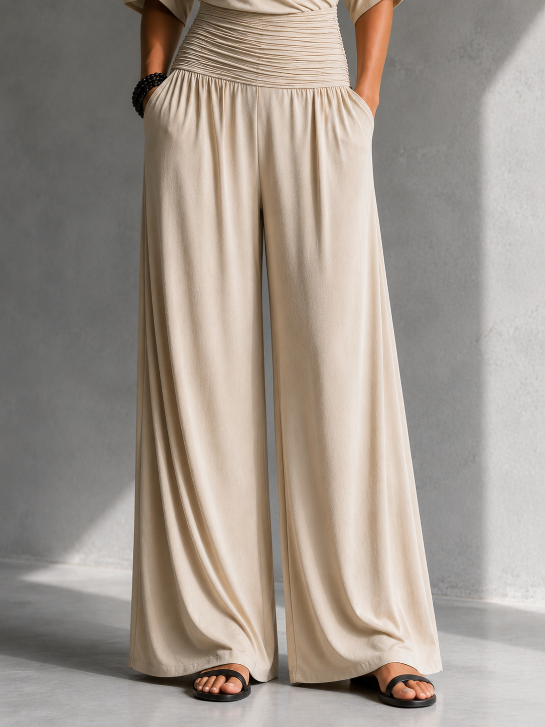 Alia | Completo Elegante con Effetto Incrociato e Gamba Larga