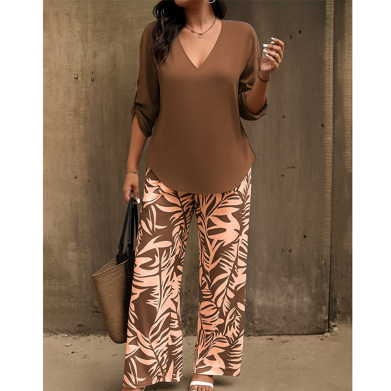 Leire | Completo Donna Camicetta con Scollo a V e Pantaloni Stampati Ampi